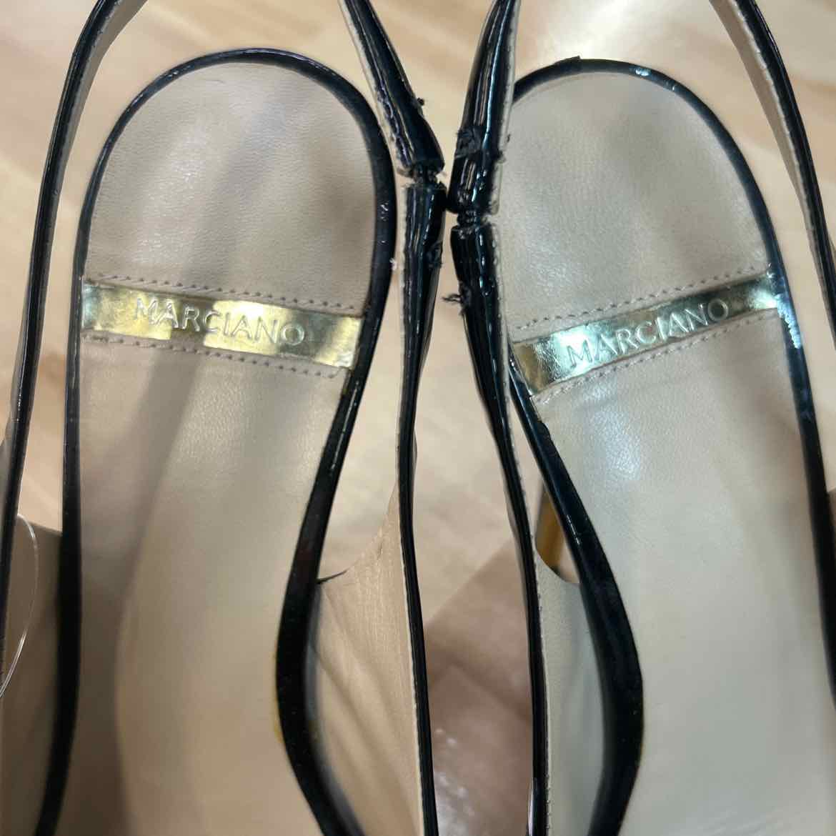 Marciano Size 7 Black Patent Preloved Heels