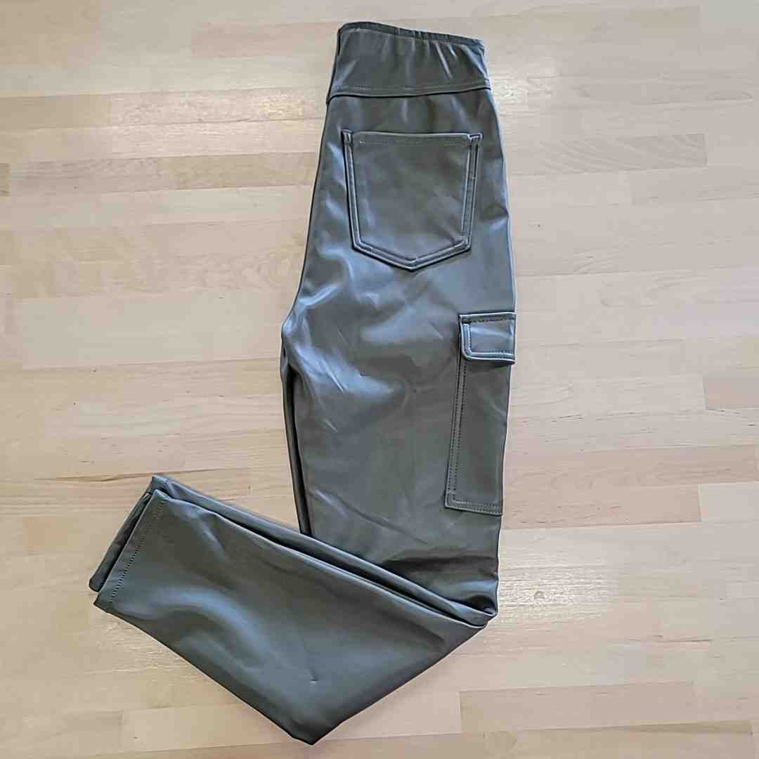 TINSELTOWN Size XS Green  Faux Leather High Rise Pull-on Skinny Cargo Jeans NWT