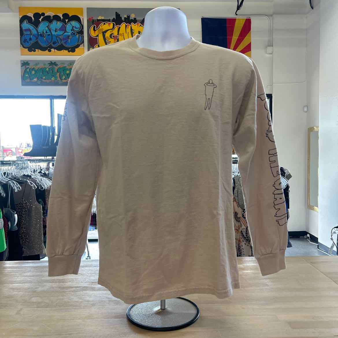 Gildan Size M Tan Preloved MENS Long Sleeve Shirt
