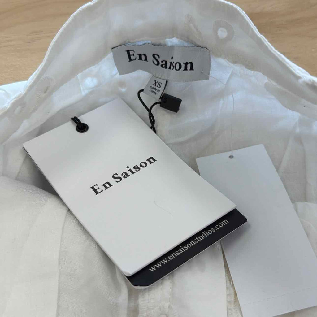 En Saison Women Size XS White New Shorts