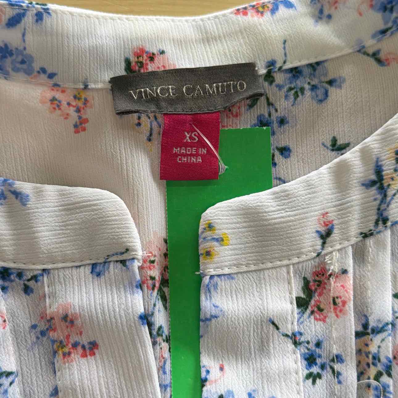 Vince Camuto Size XS White Preloved Blouse LS