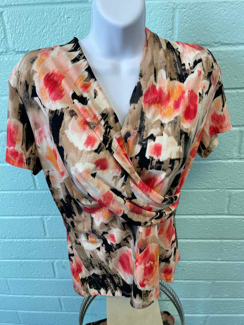 DKNY Size M Orange/Black Blouse