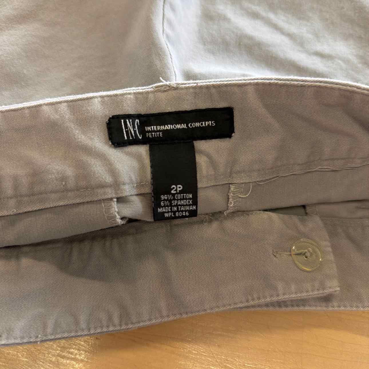 INC Women Size 2P Gray Preloved Shorts