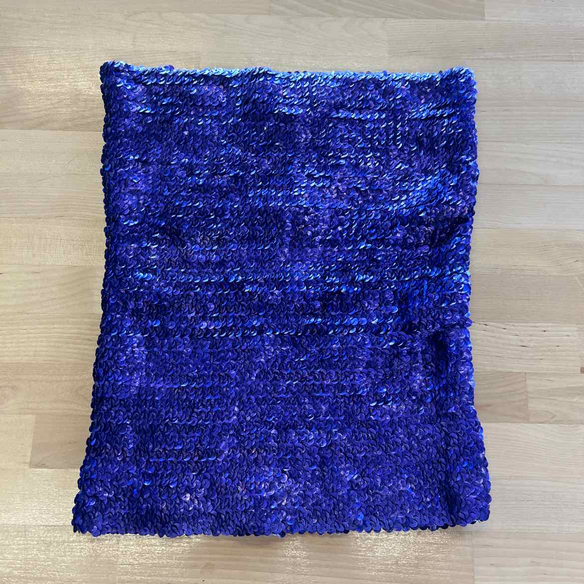 Twenty One Size L Blue Sequined Tube