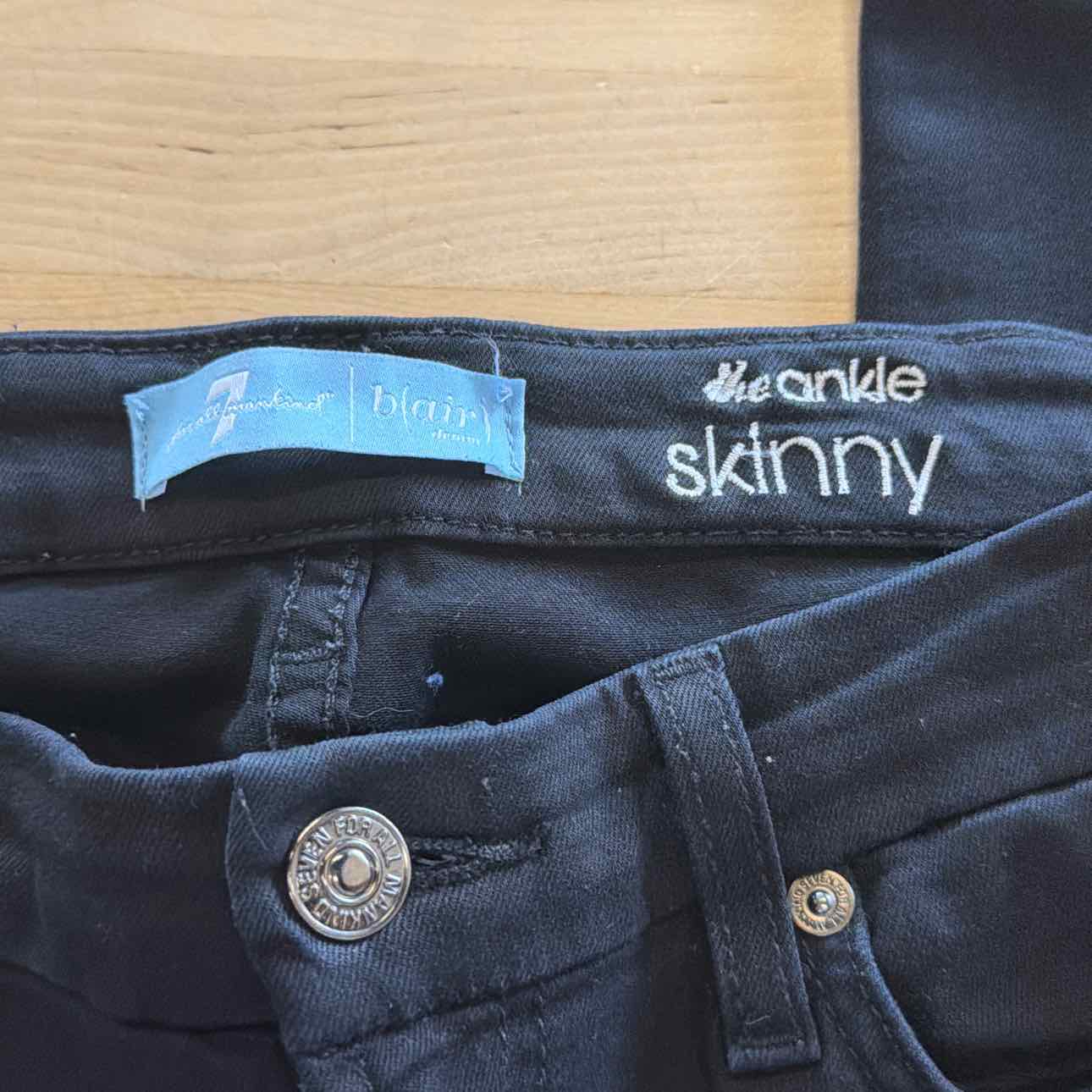 7 for all mankind Size 26 Black Denim Preloved Jeans