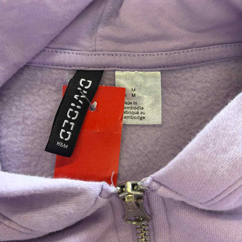 Divided Size M Lavender Preloved Sweater