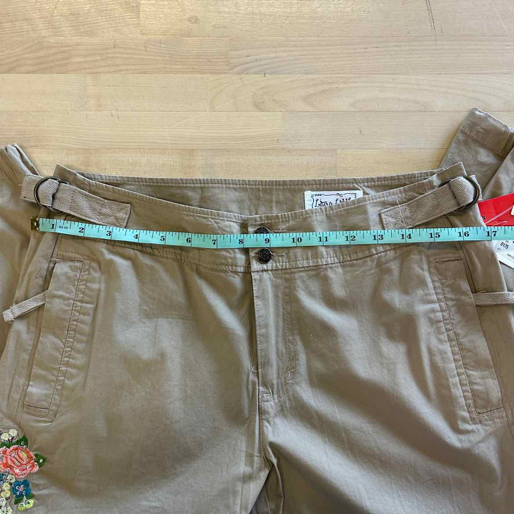 Live a little Size 6 Khaki Cotton New cargo