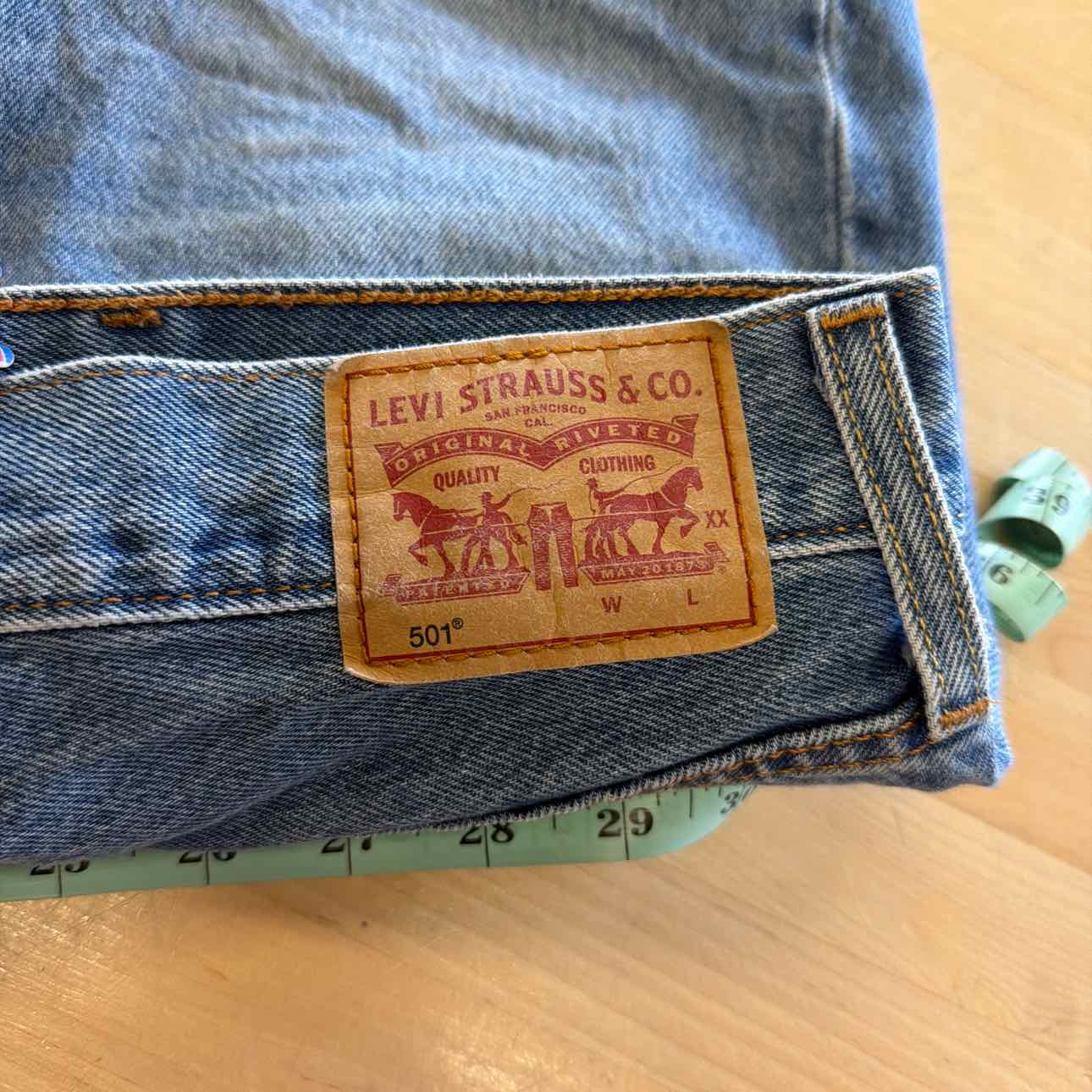 Levi's Women Size 11 Denim Preloved Shorts