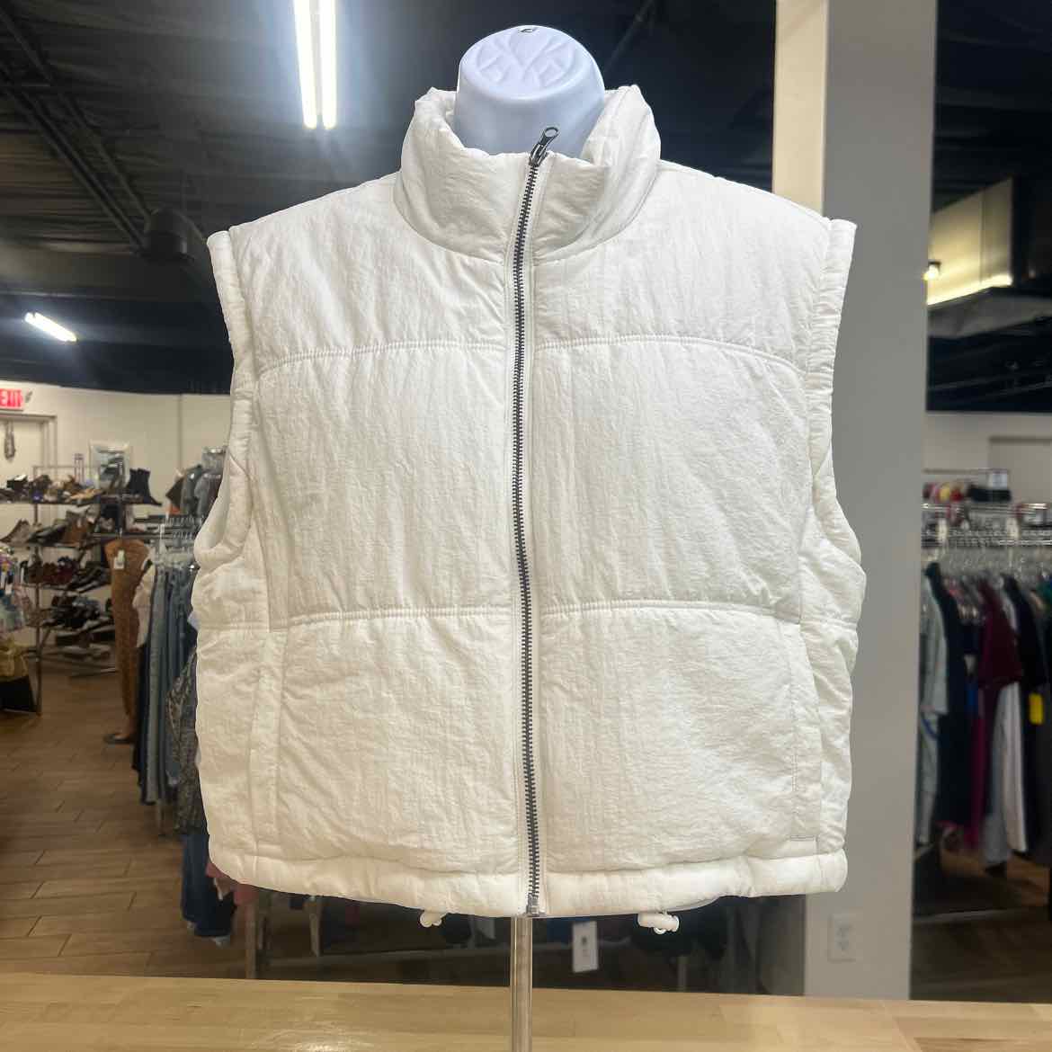Thread & Supply Size M White Preloved Vest