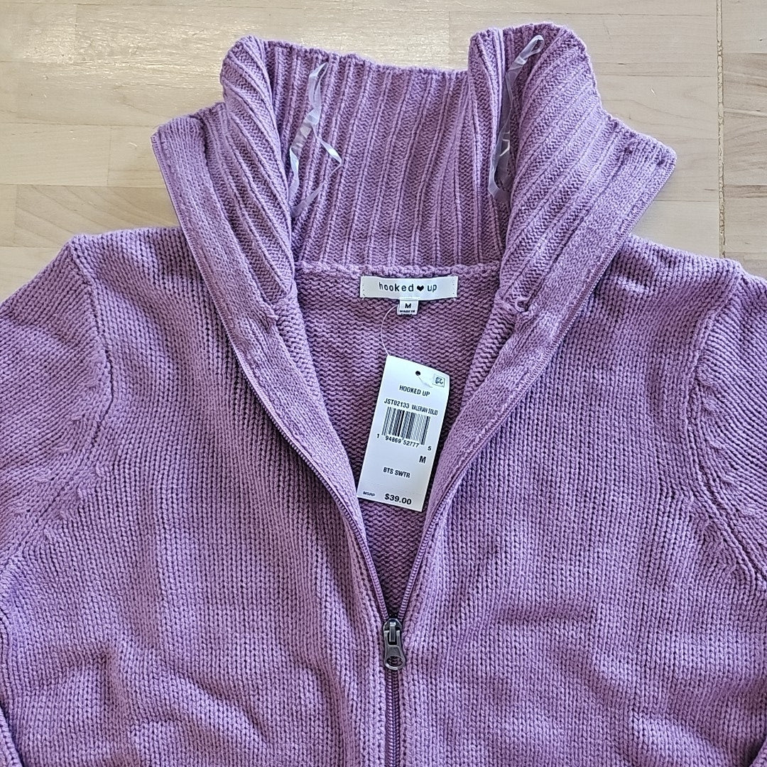 hooked up Size M Purple Knit New Sweater