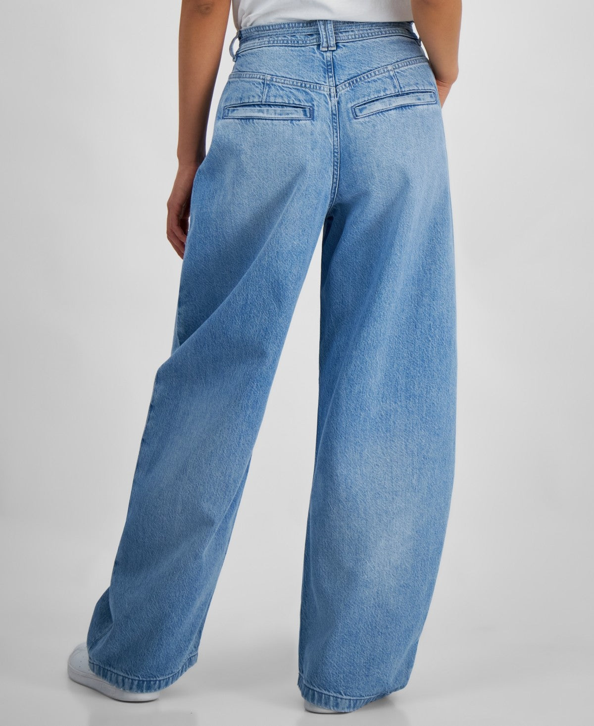 Boss by Hugo Boss Size 27 Pleated Barrel-Leg Denim Pants - Denim