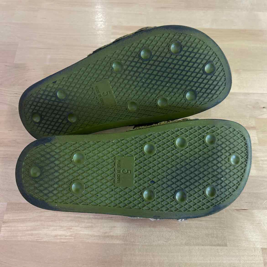 Adidas Size 5 Green Preloved Slides