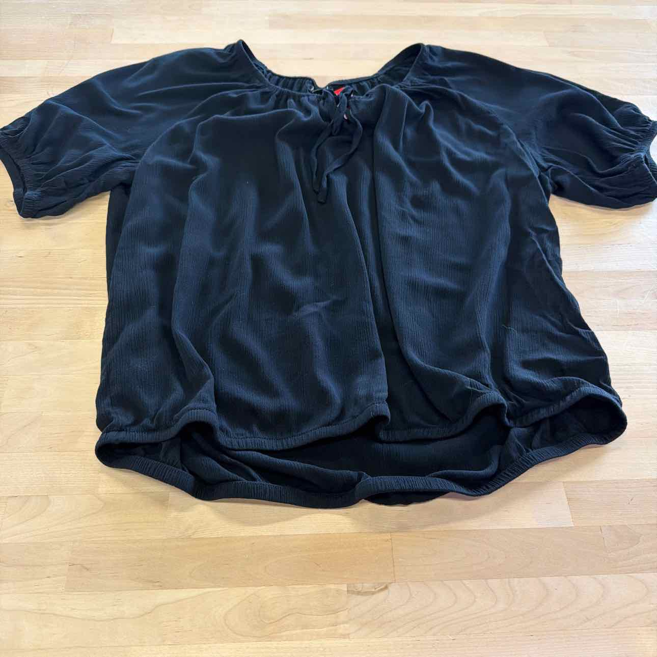 Torrid Size 0 Black Used Blouse