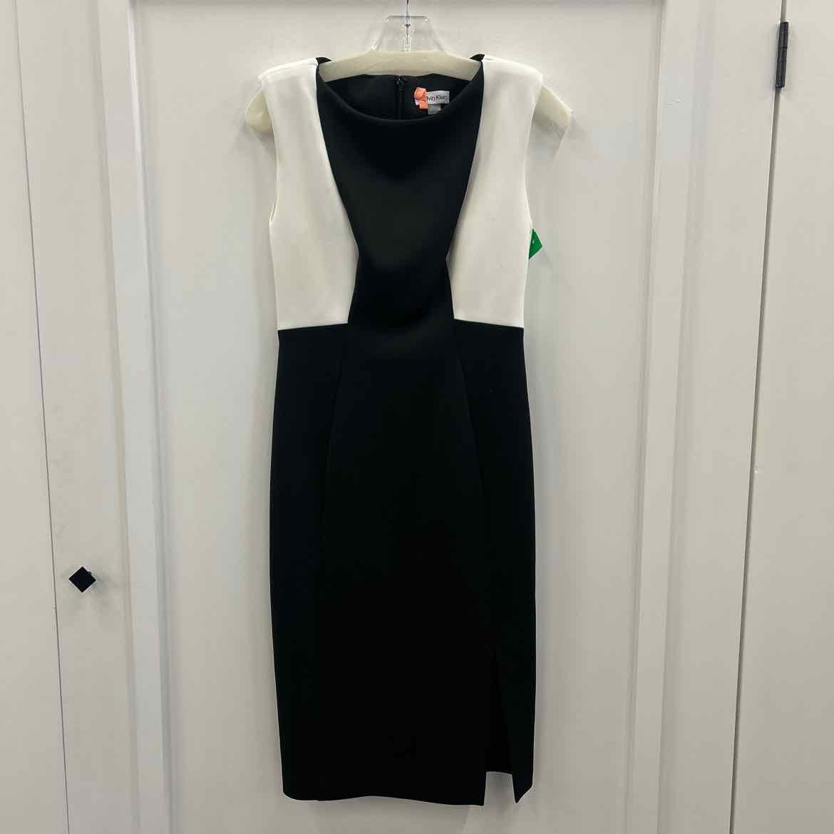 Calvin Klein Size 4 Black White Preloved Dress
