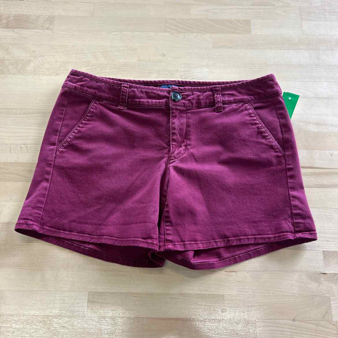 American Eagle Women Size 8 Burgandy Preloved Shorts