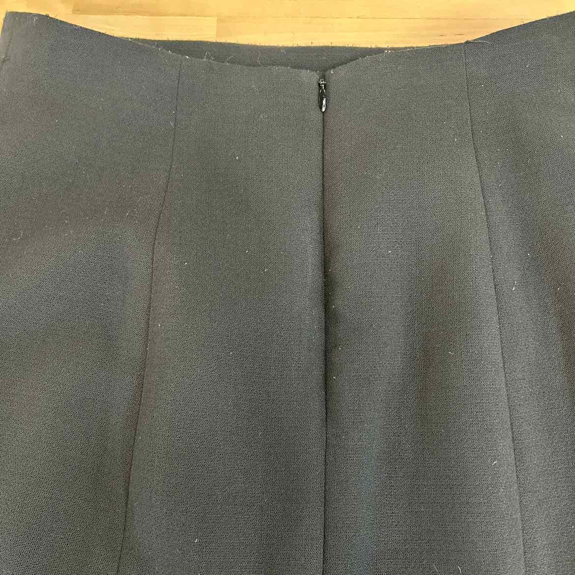 Talbots Size 6 Black Preloved Skirt