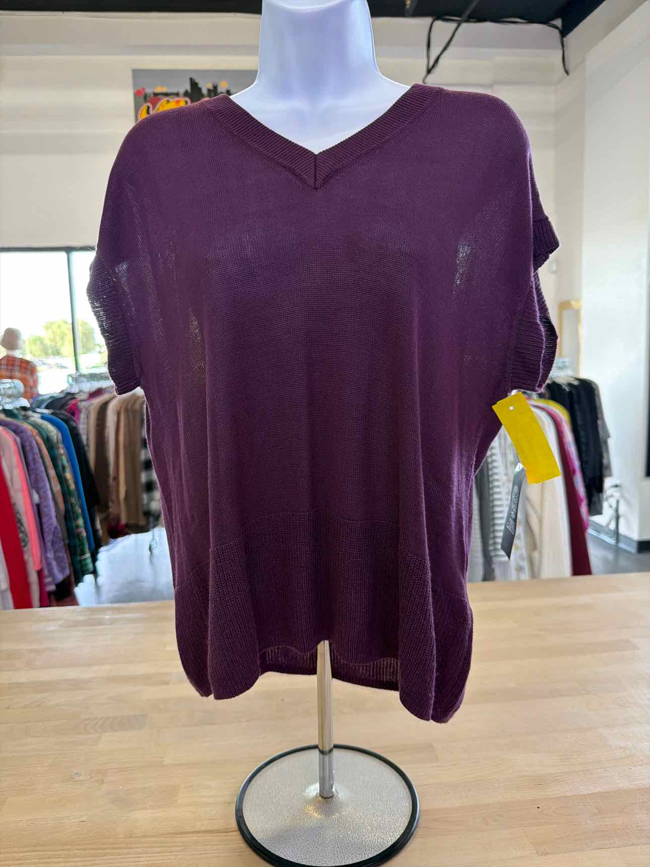 Vince Camuto Size XS Purple Sweater