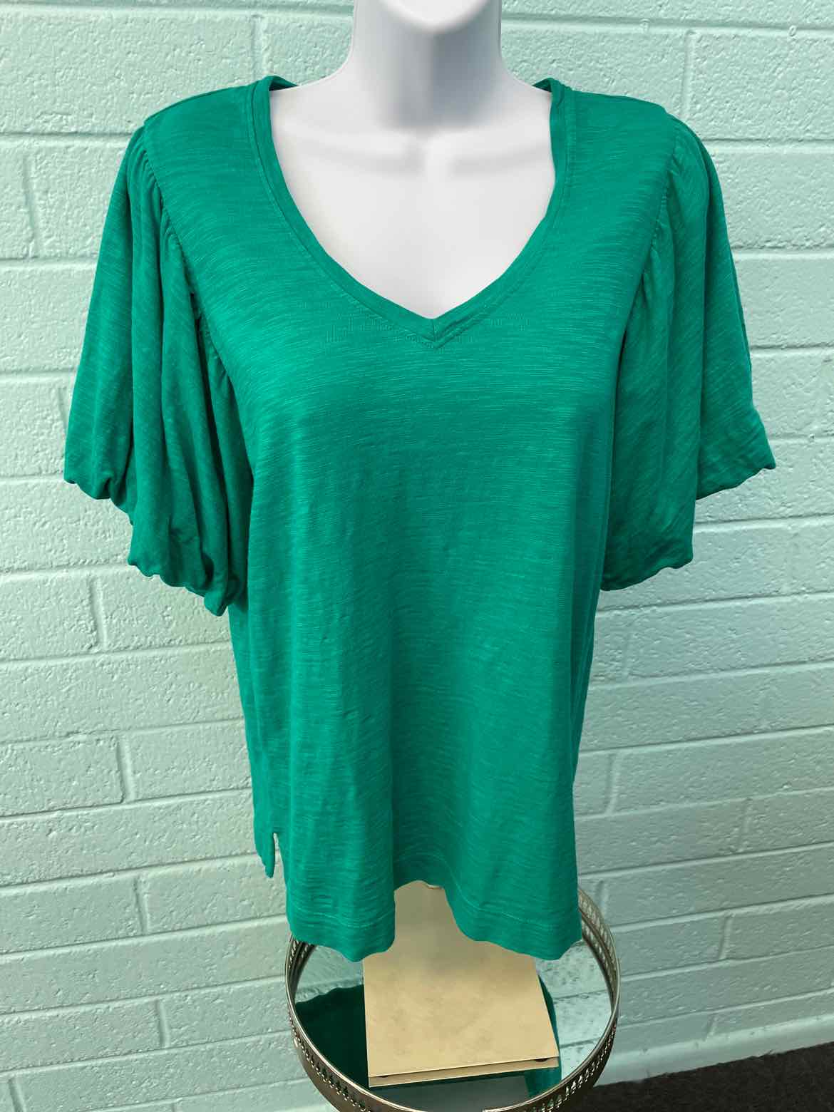 Chico's Size 1 Green Shirt