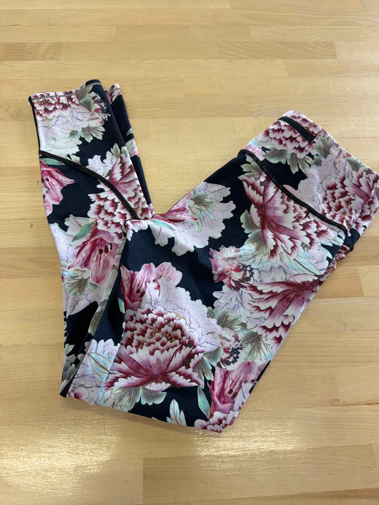 Athleta Size XS Blue/pink Athletic Pants