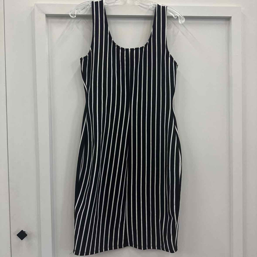 Iris Size M Black/White Preloved Dress