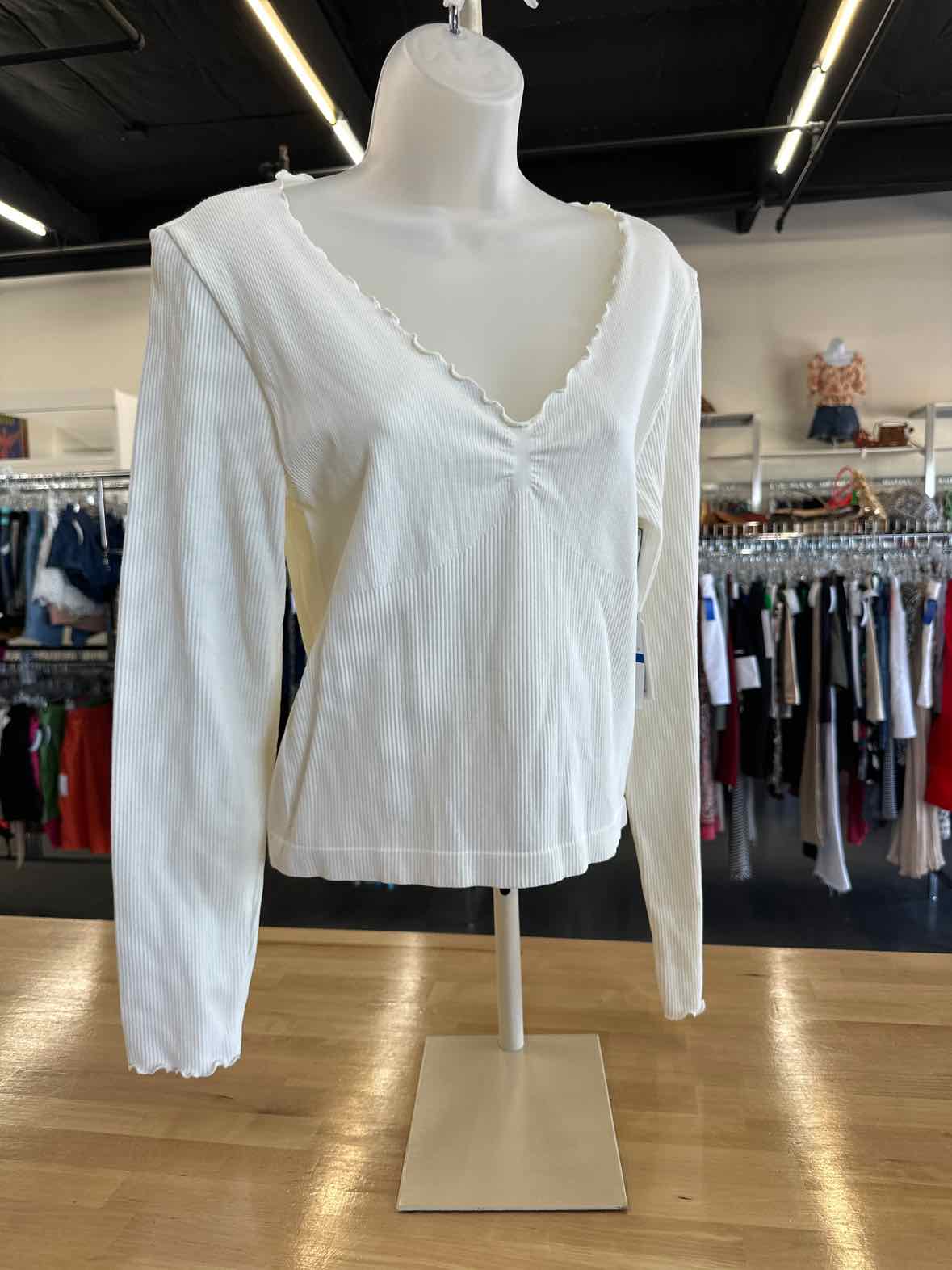 hippie rose Size XL White Long Sleeve