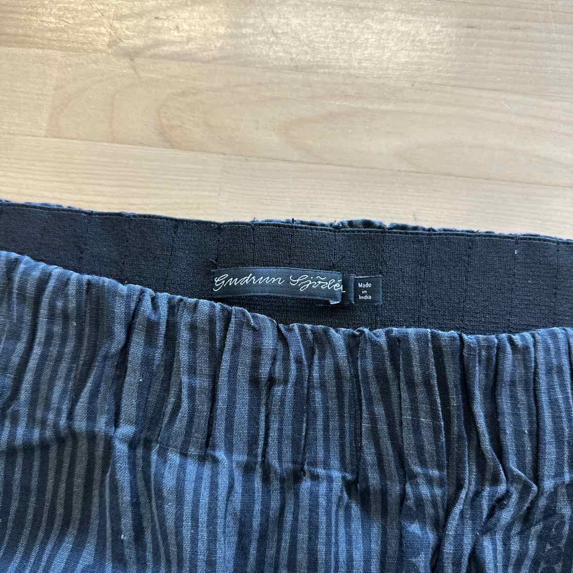 Size XL Gray Pants