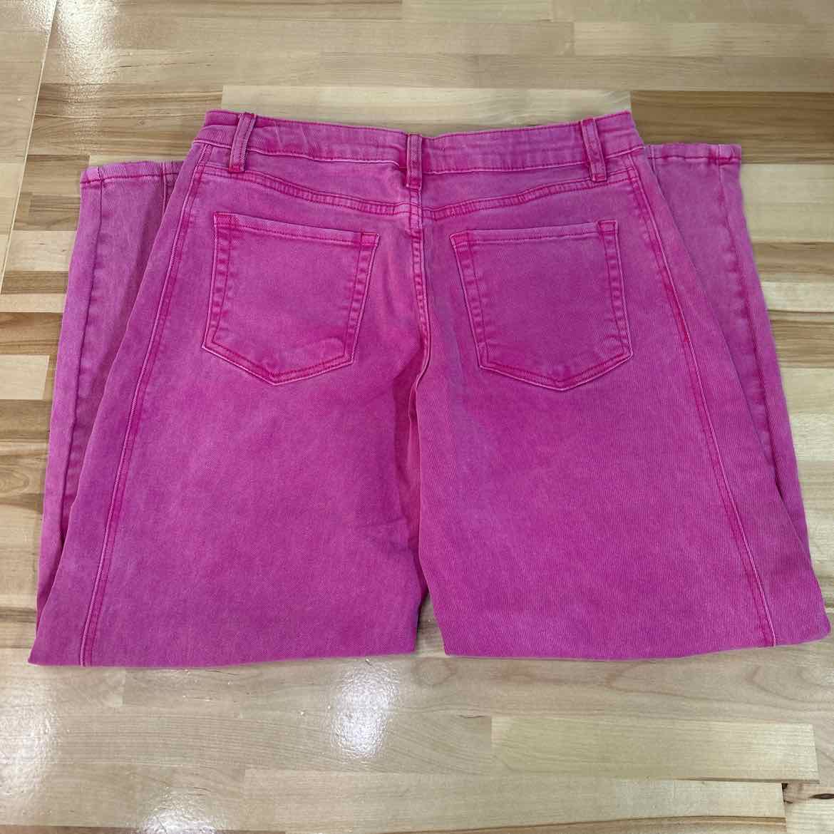 Size M Pink Denim New Jeans