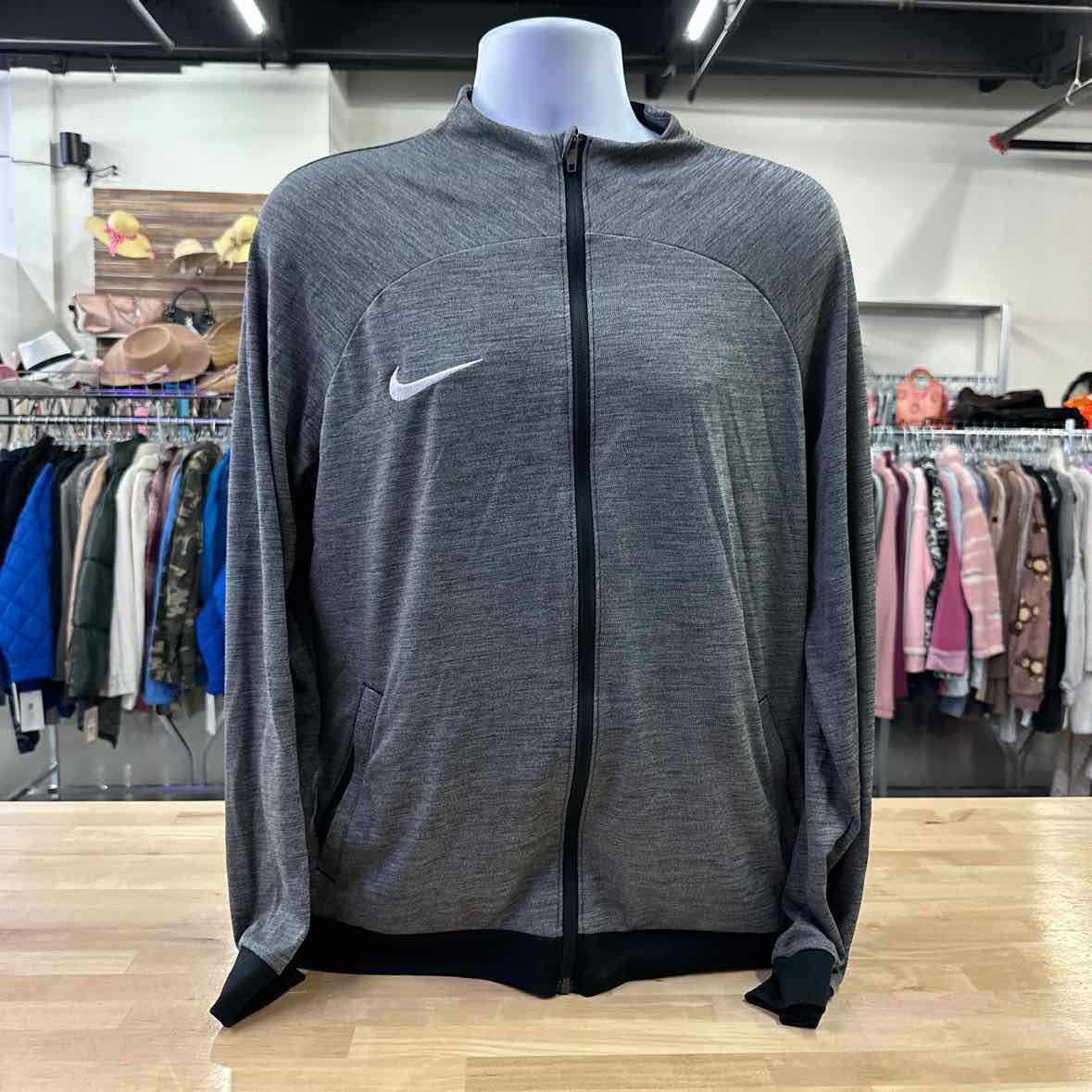 Nike Size L Gray MENS Athletic Jacket