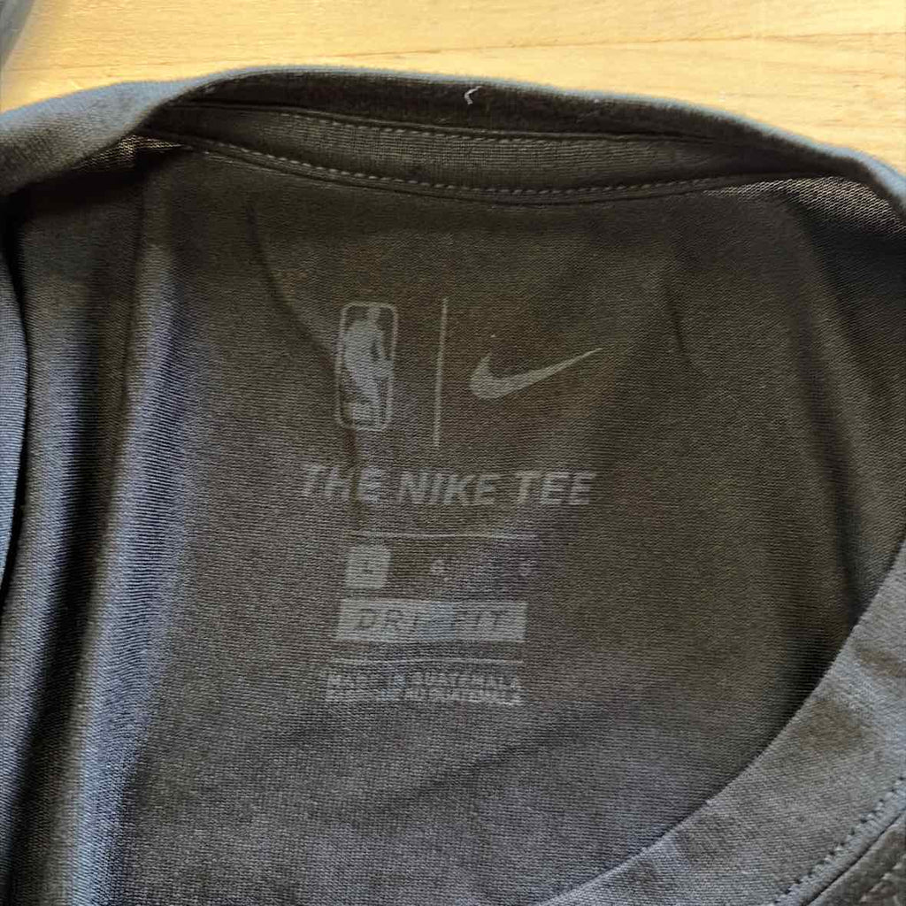 Nike Size L Black Preloved MENS T-shirt