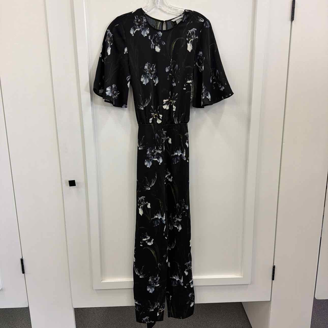 H&M Size 4 Black Polyester New Jumper