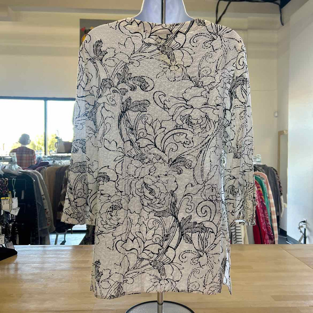 JM Collection Size S White Blouse