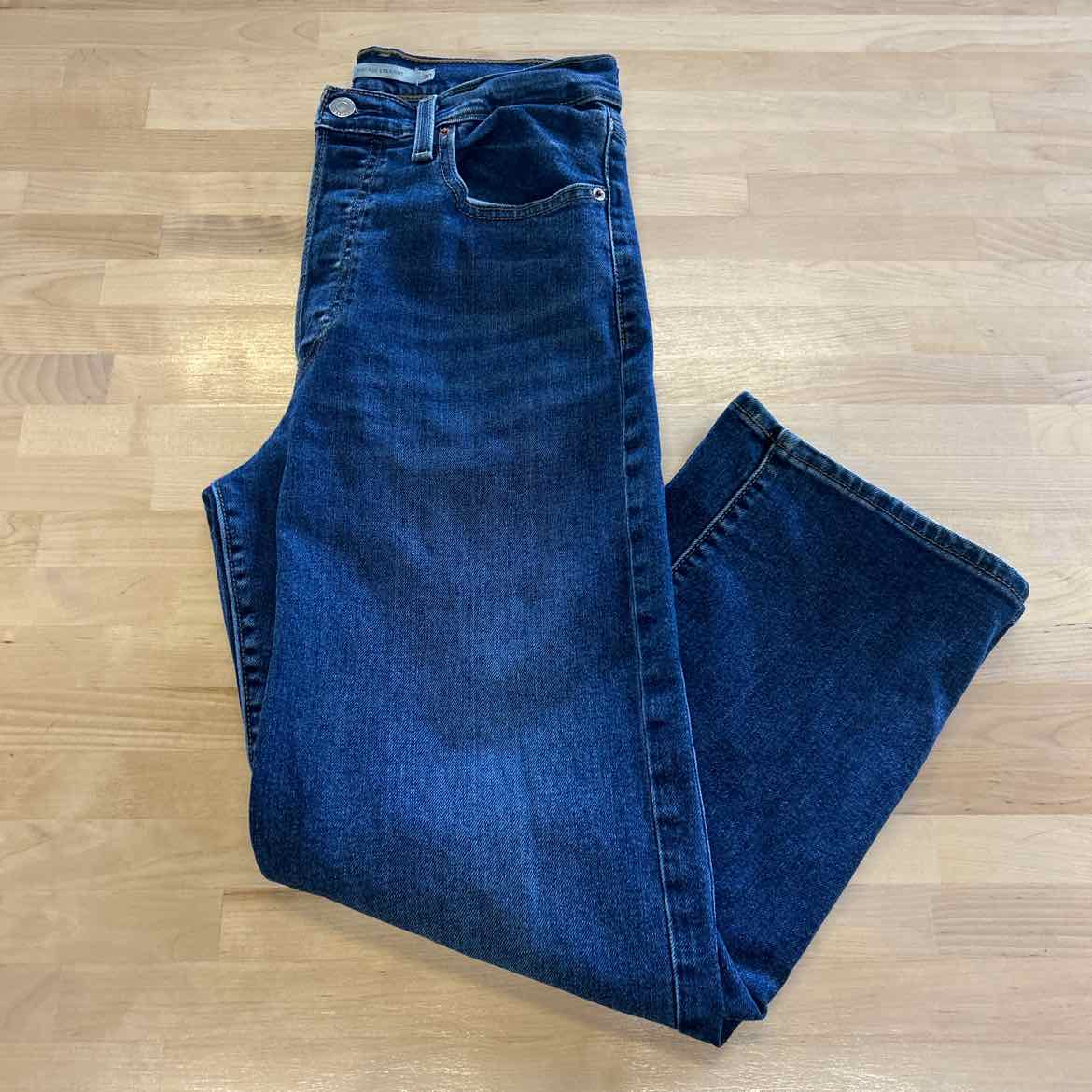 Levi's Size 30 Blue Jeans
