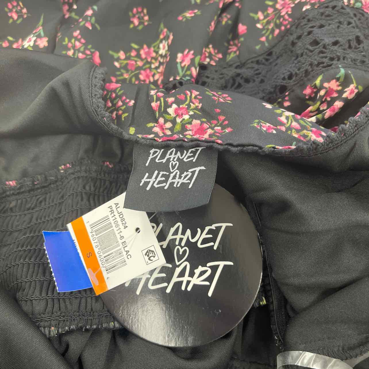Planet Heart Size S Black New Dress