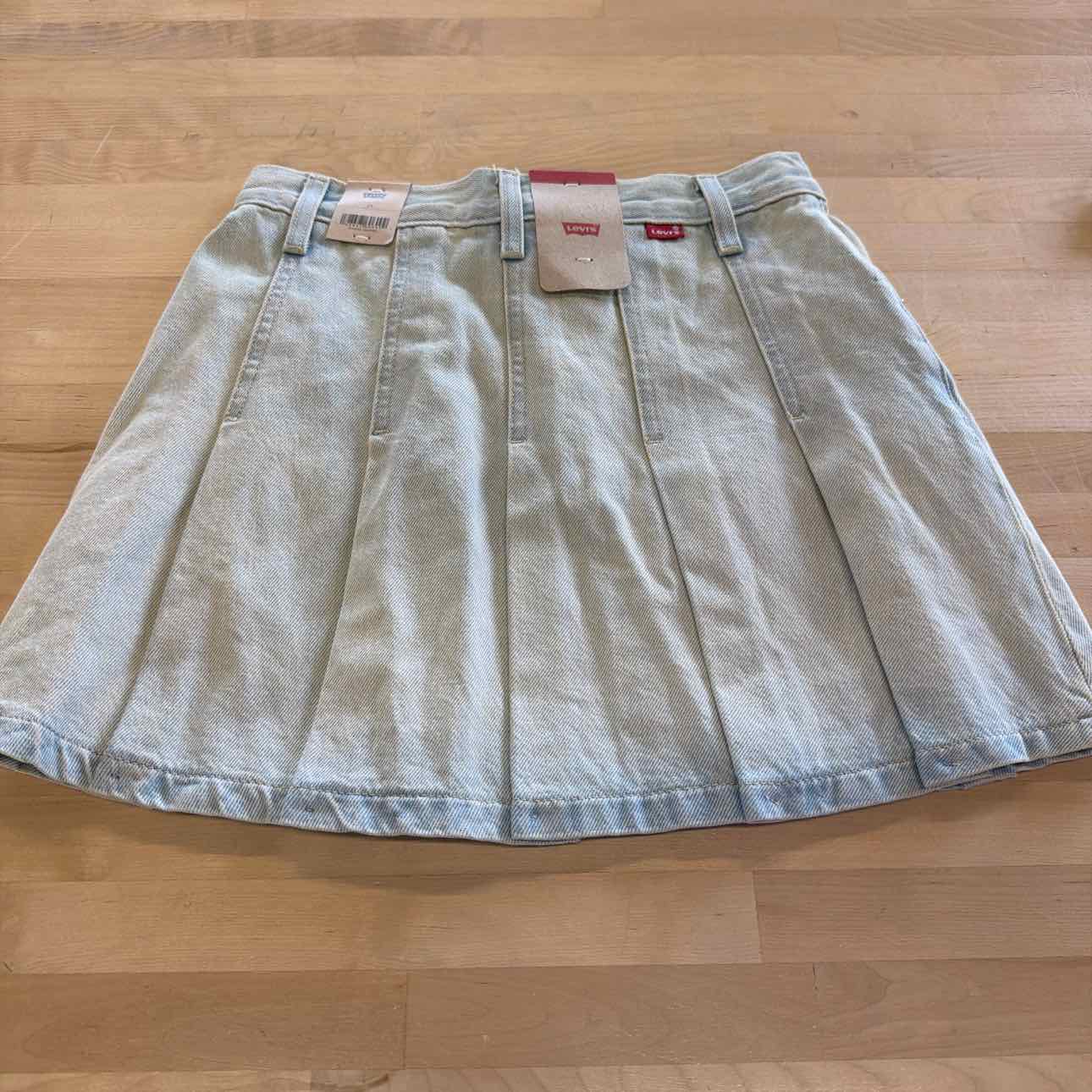 Levi's Size 24 Blue Denim New Skirt