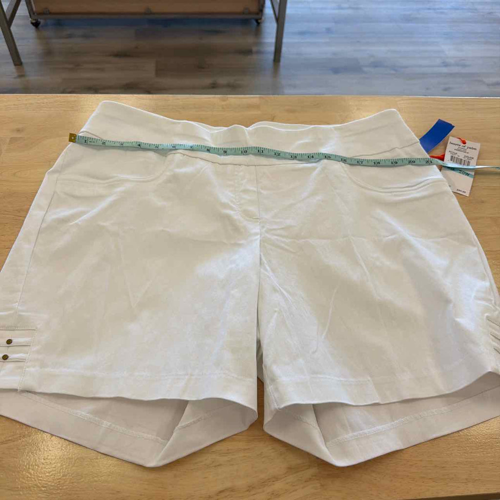 Hearts of palm Women Size 20W White New Shorts