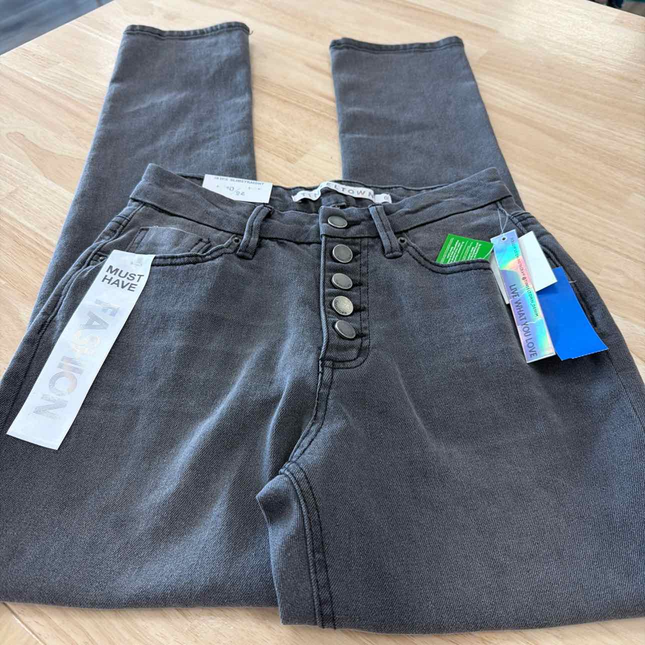 TINSELTOWN Size 0 High-Rise Straight-Leg Jeans - Light Grey