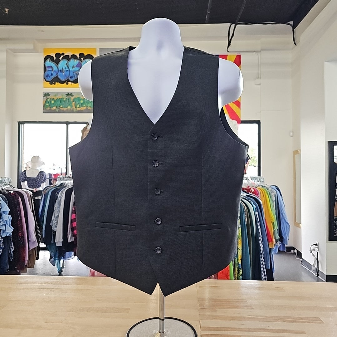 Size 44R Black Used MENS Vest