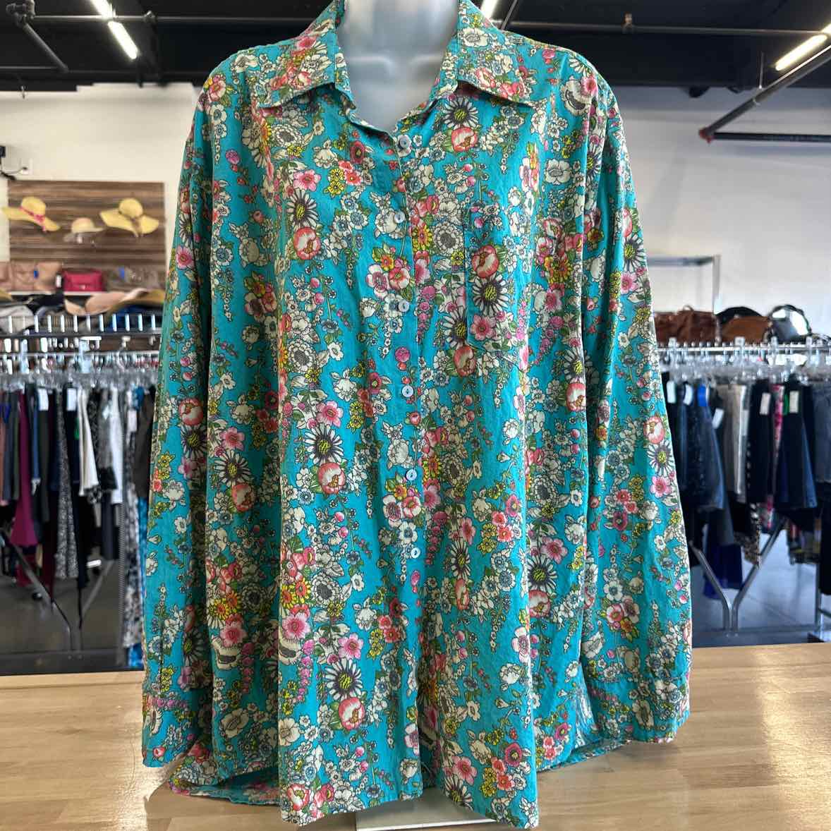 Natural Life Size L Green Button Down Shirt