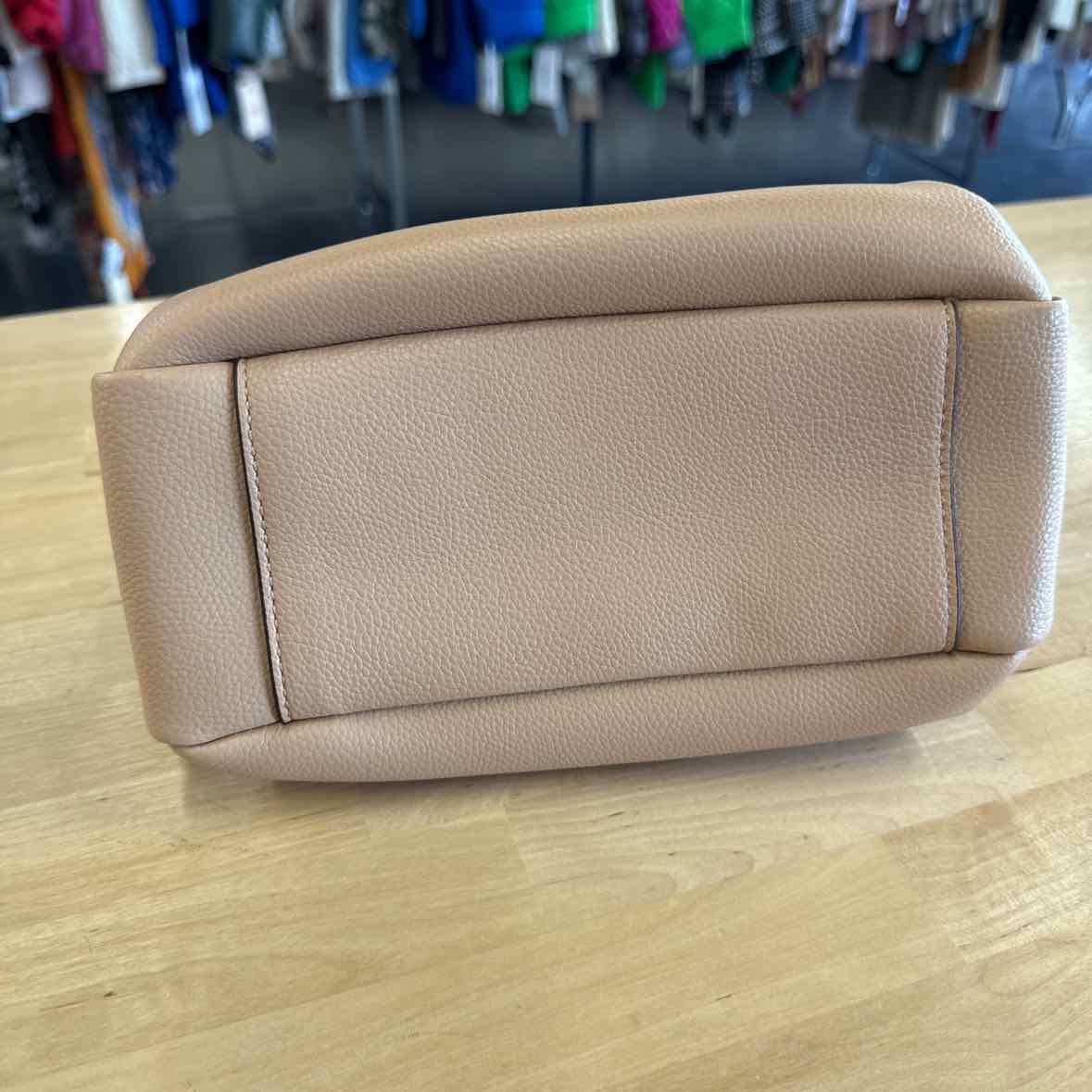 DKNY Bryar Small  Bucket Satchel - Cappucino