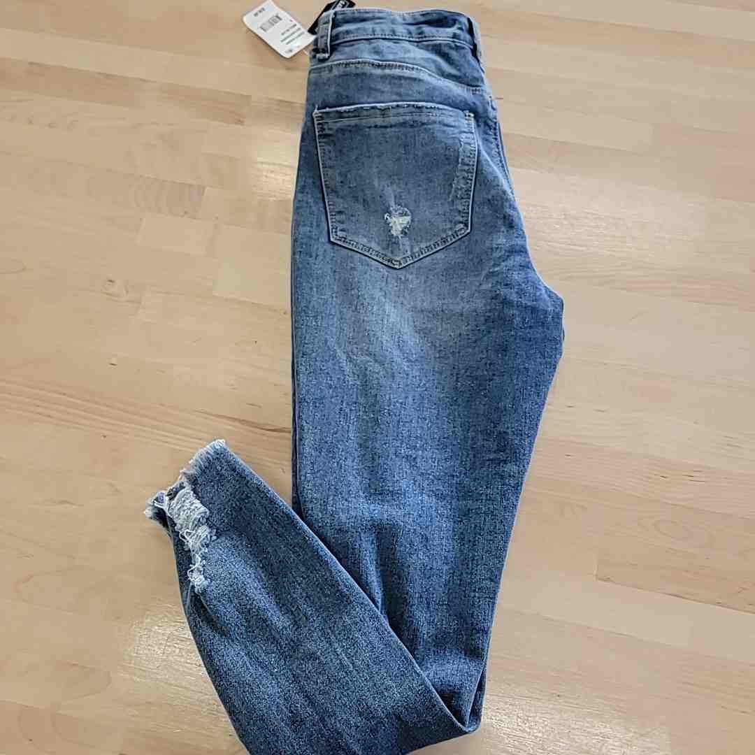 Indigo Rain Size 5 Blue Recycled Denim Curvy Fit NWT