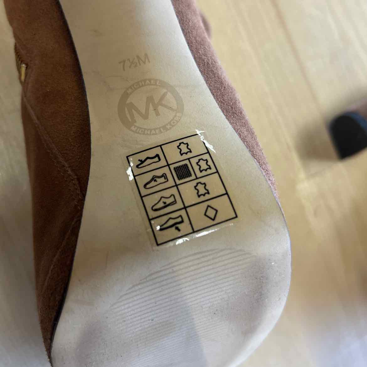 Michael Kors Size 7.5 Brown Preloved Heels