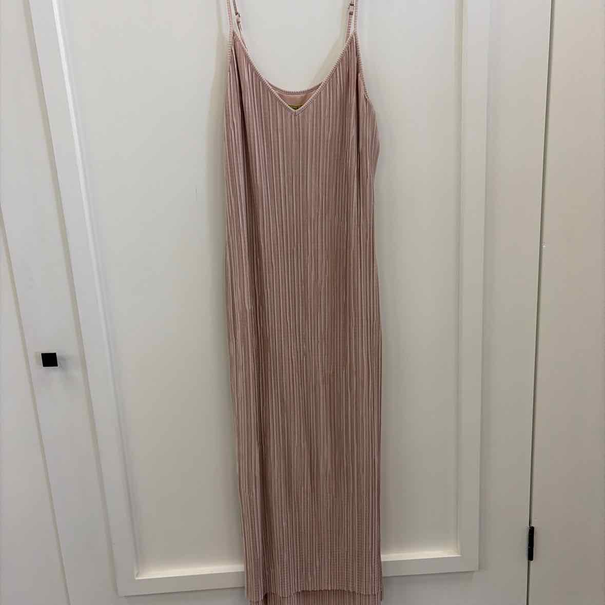 Giani Bernini Size S Gold Preloved Dress