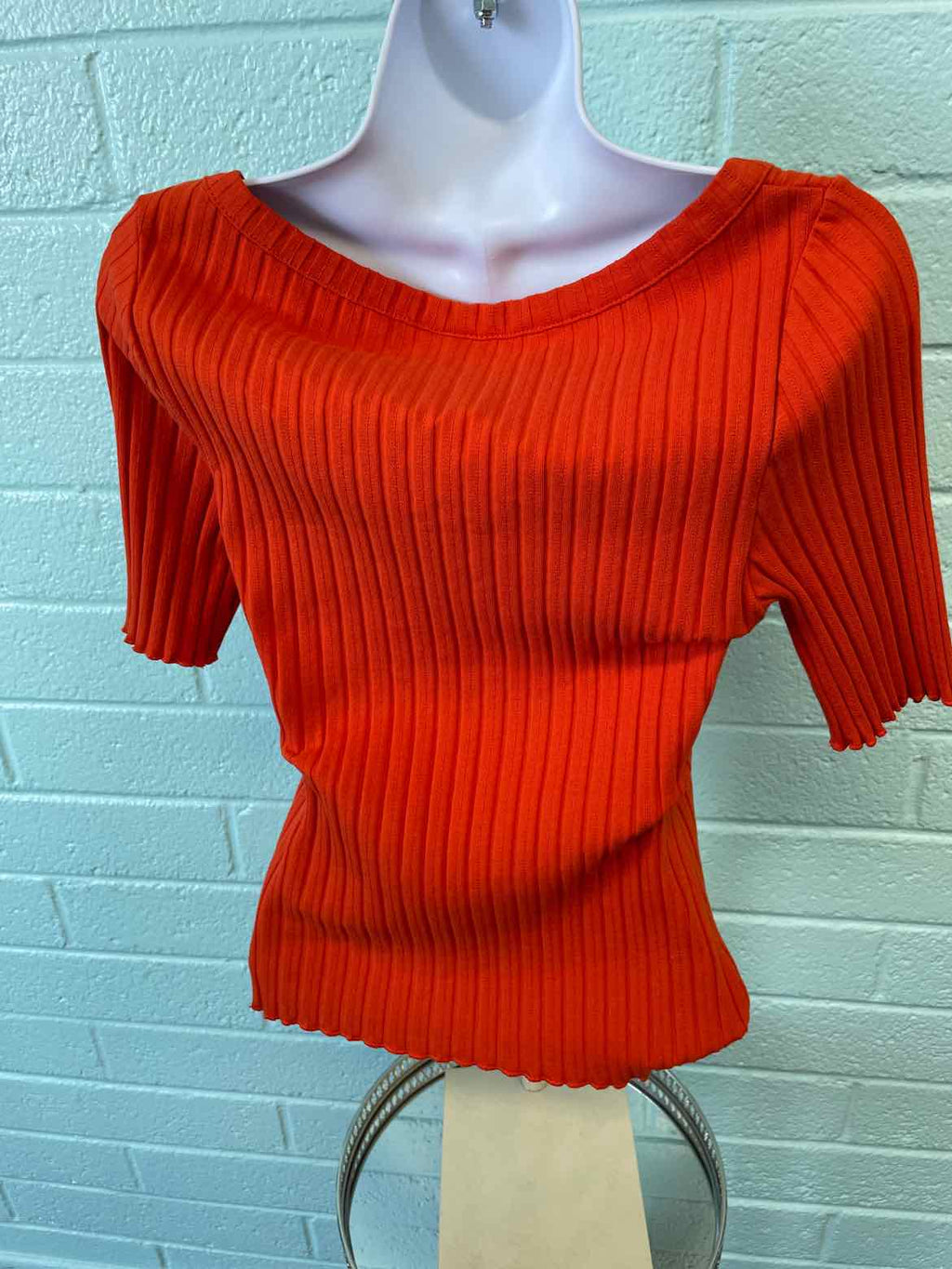 H&M Size M Orange Sweater
