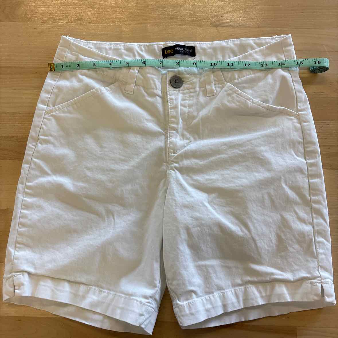 lee Size M White Shorts