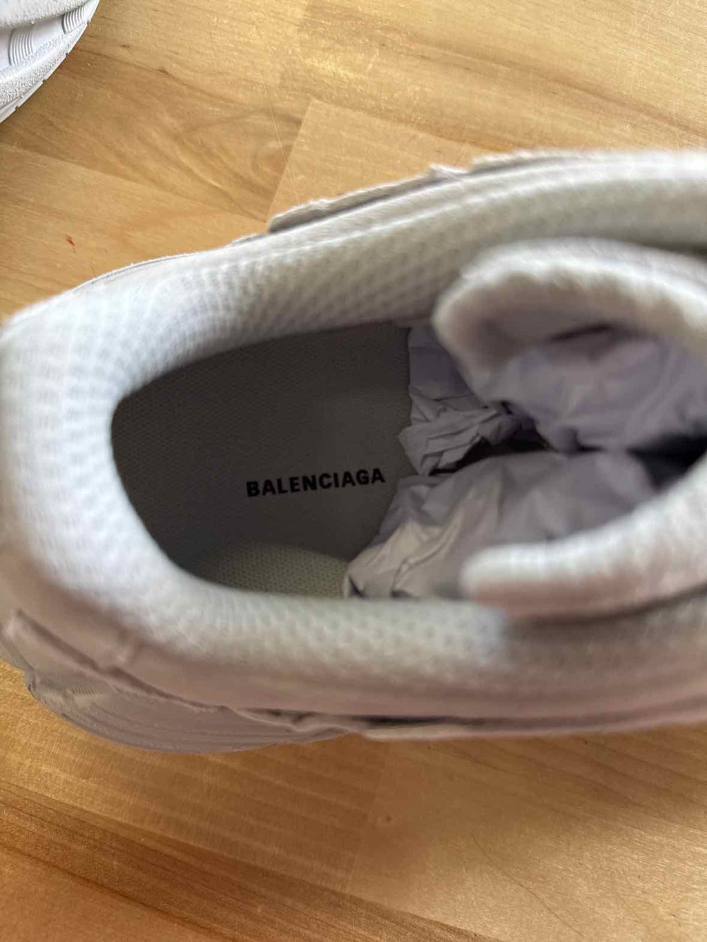 Balenciaga Women Size 39 Light Gray Monday Suede Sneakers NWT