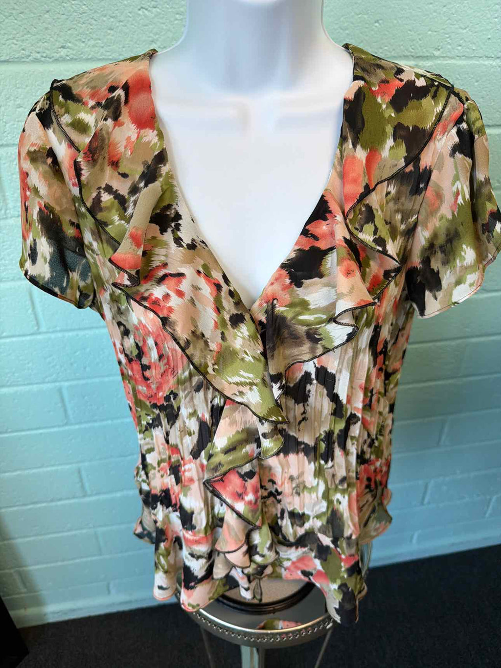 Allison Taylor Size M Peach Print Blouse