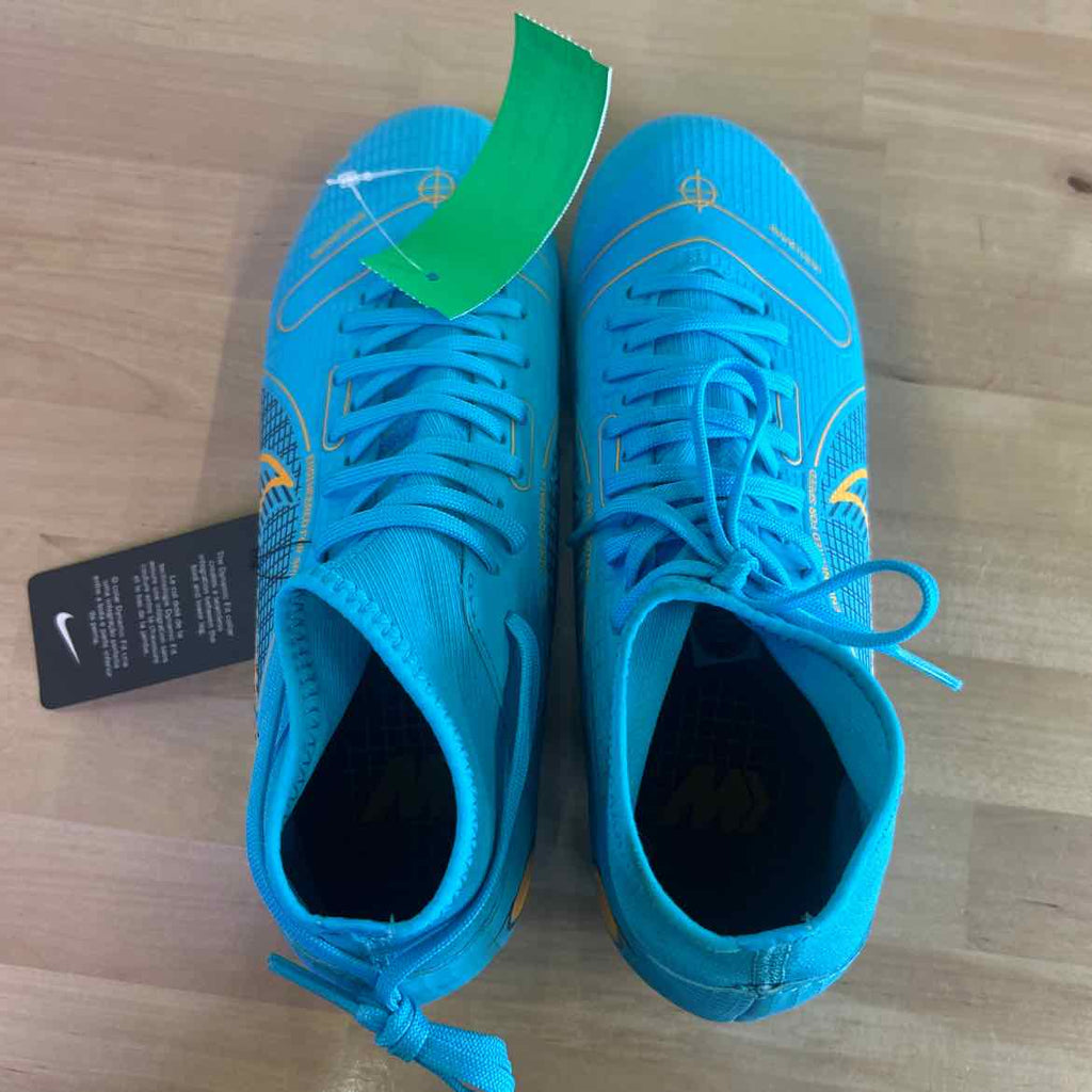 Nike Size 4 Blue New Misc. Shoes