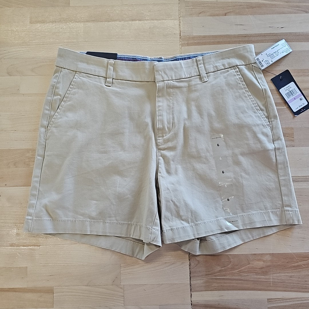 Tommy Hilfiger Women's Th Flex 5 Inch Hollywood Shorts - Khaki