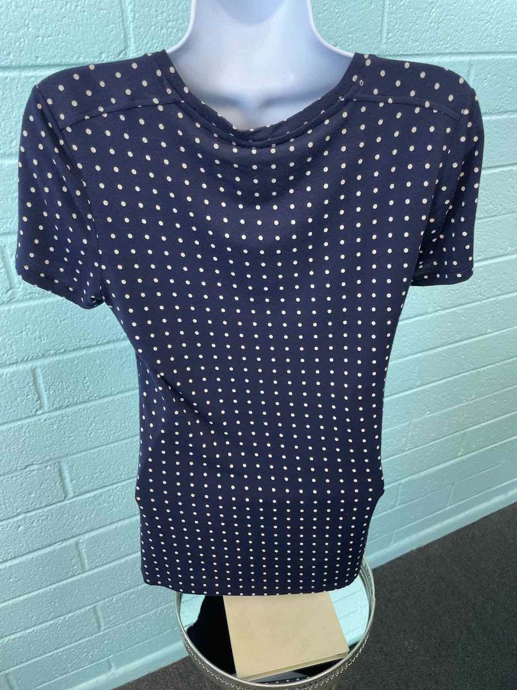 Banana Republic Size XS White and Blue T-shirt