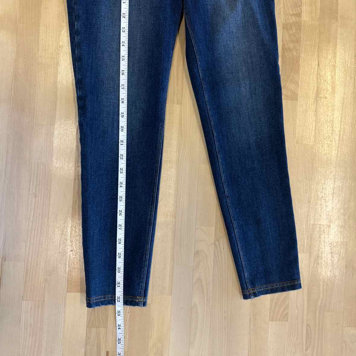 Luxe Size S Blue Jeans